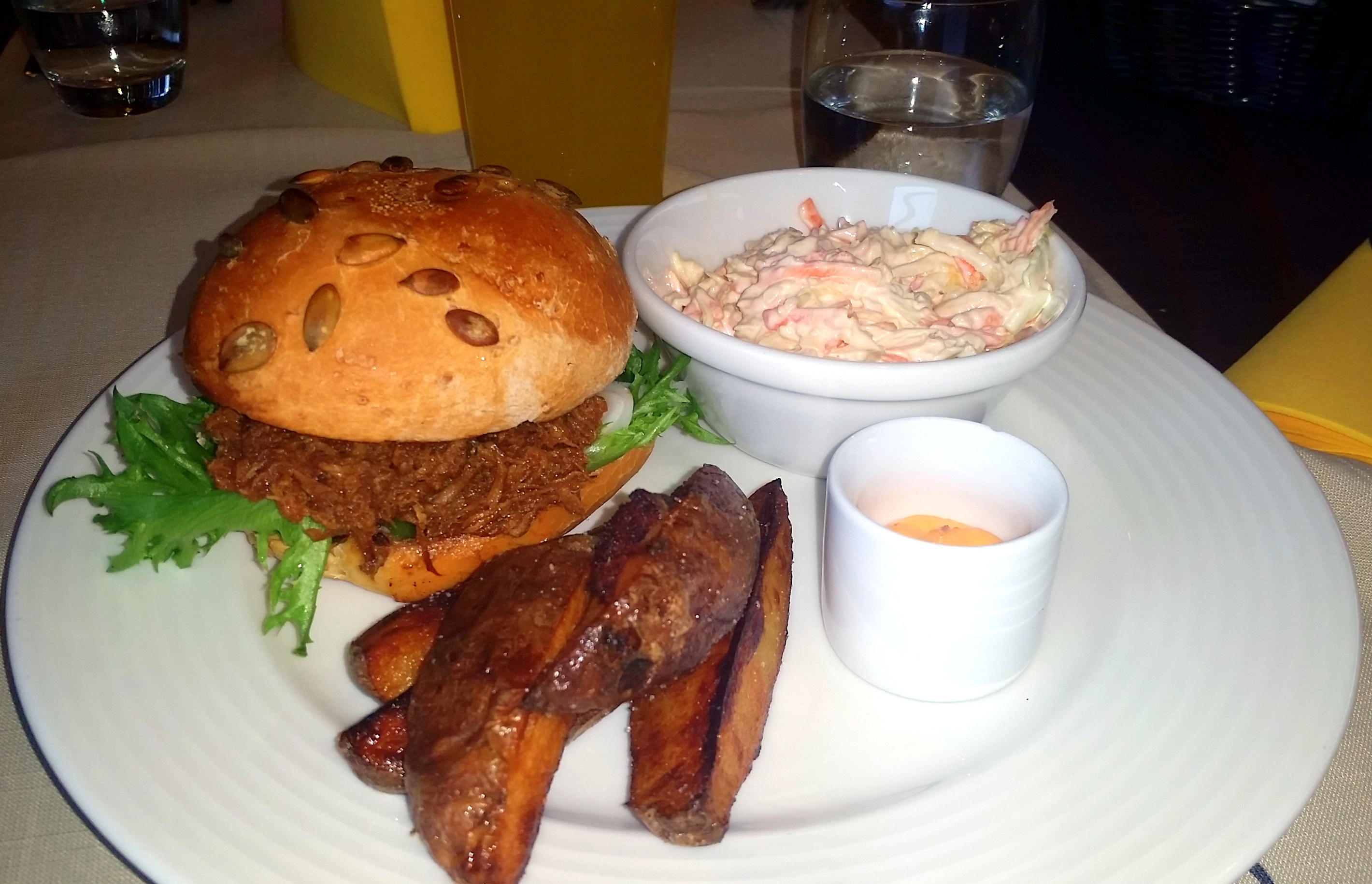 Mun valinta oli Pulled Pork-hampurilainen :)