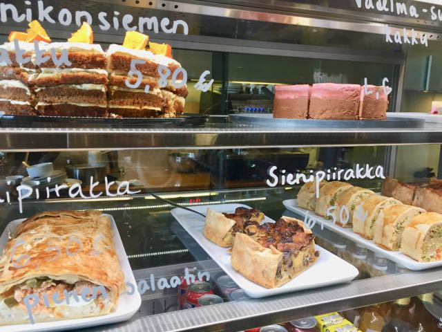 Oli siellä herkkuja josta valita!
