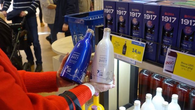 Lignell & Piispasen glöpullot kädessä