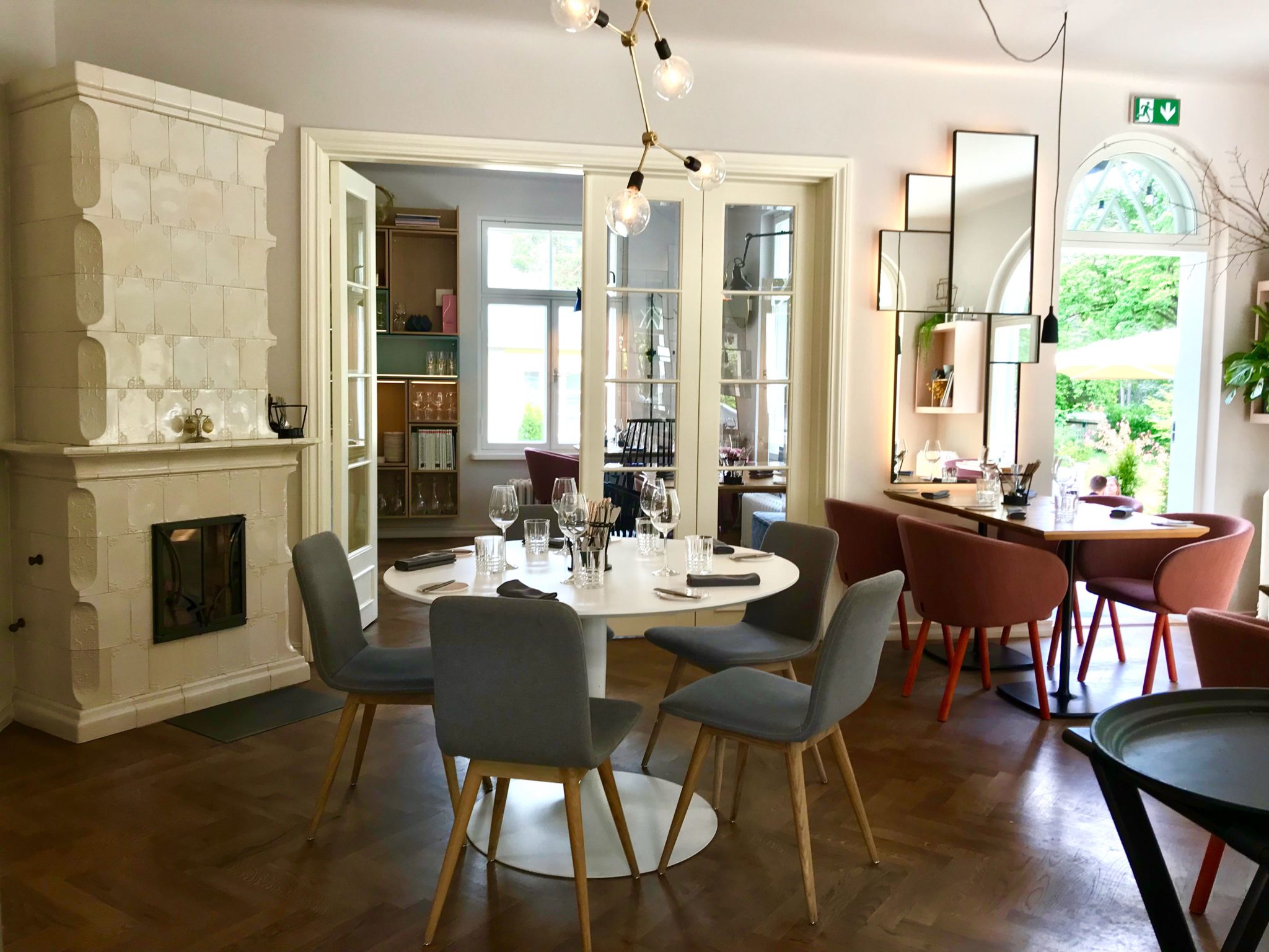 yllätysjuhlat Vabaduse puiestee 88 Tel: 507 6242