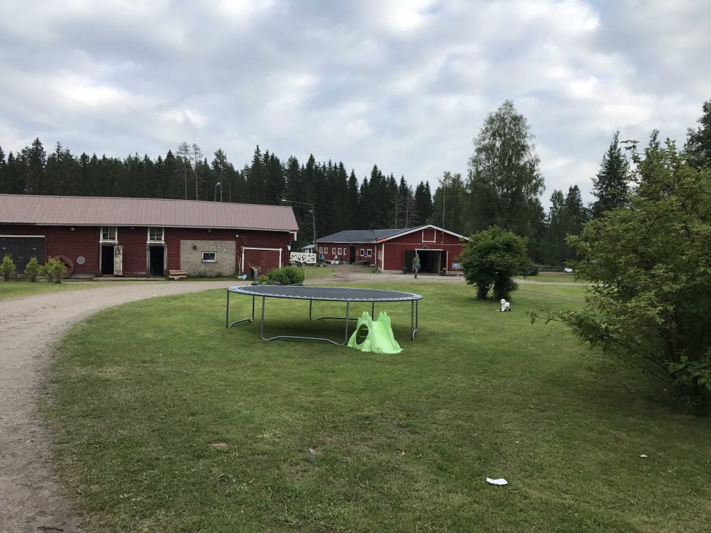 Perillä!
