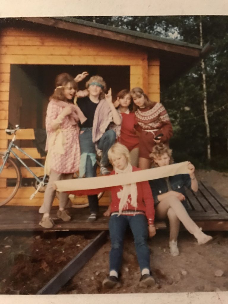Ajalta, jolloin kuvatkin olivat rakeisia. Tallikaverit <3