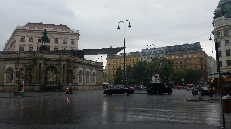 sateinen wien