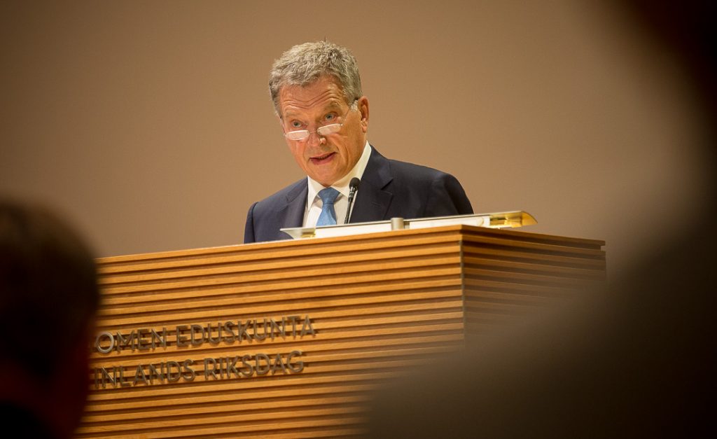 Presidentti Niinistö puhui suurlähettiläille Eduskunnan Pikkuparlamentissa 23.8.2016. Kuva: Matti Porre/Tasavallan presidentin kanslia